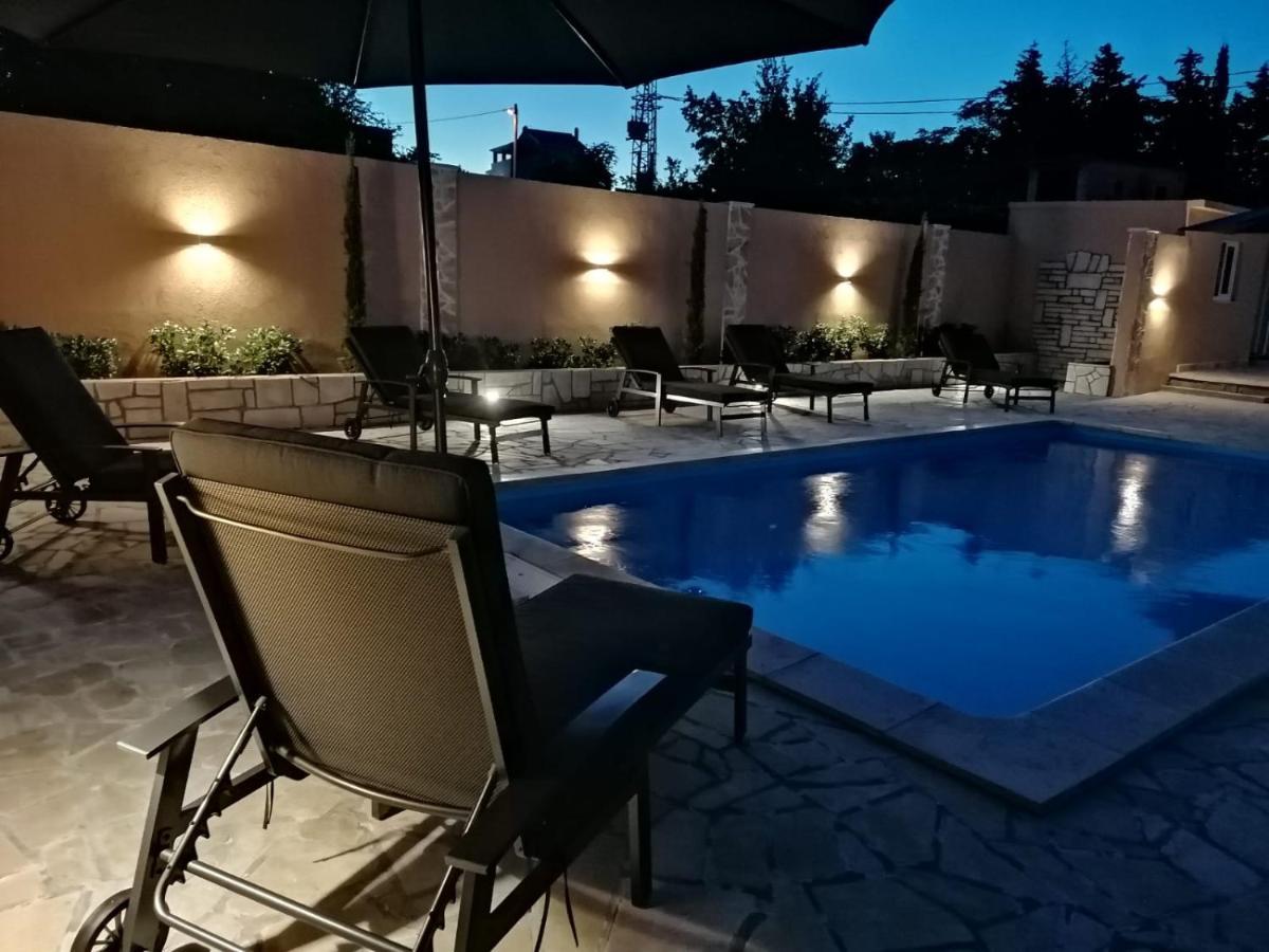 Mir Villa Pridraga